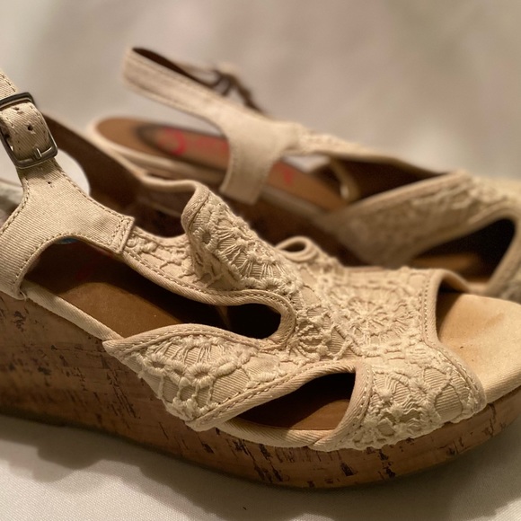 Beautiful EUC Women’s Jellypop Lisbon Wedge Sandals Size 10M - Picture 9 of 10